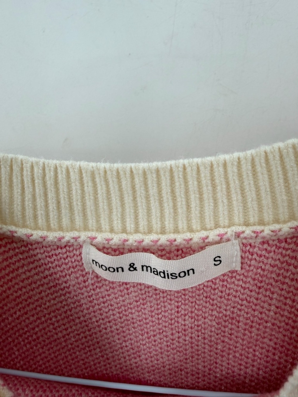 Anthropologie Moon & Madison Smiley Face Pullover Crewneck Novelty Comfy Sweater - Picture 7 of 8